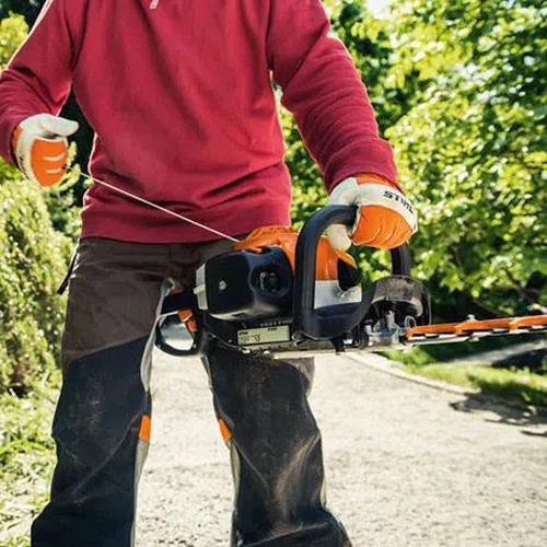 Hedge Trimmer 2T 0.7𝑘𝑊 HS82R Pruning STIHL - Image 3